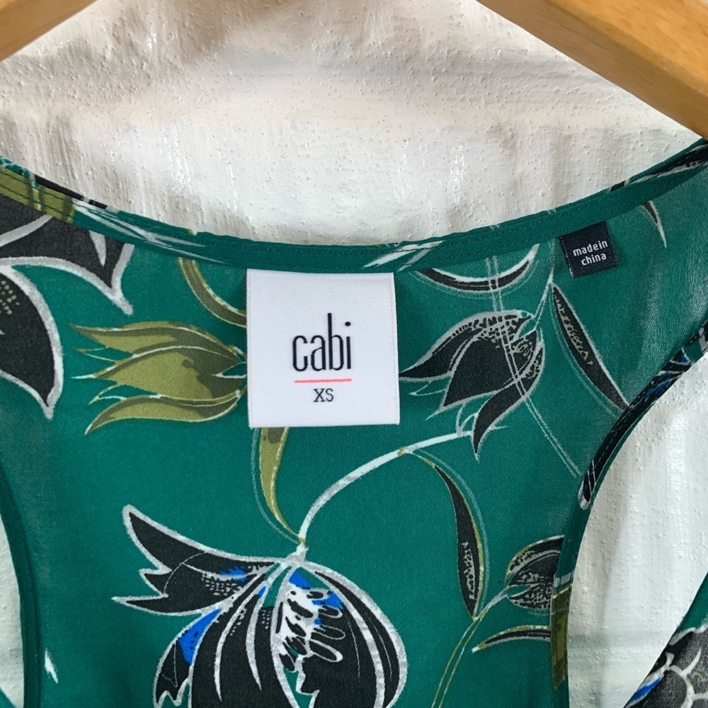 COPY - CAbi Zoe Top Falling Flowers Peplum 3276 XS - Picture 3 of 5